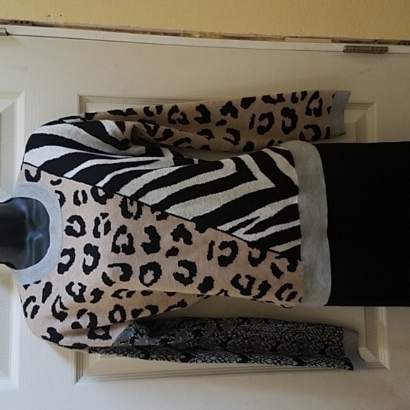 Sweater - Picture 1 of 3
